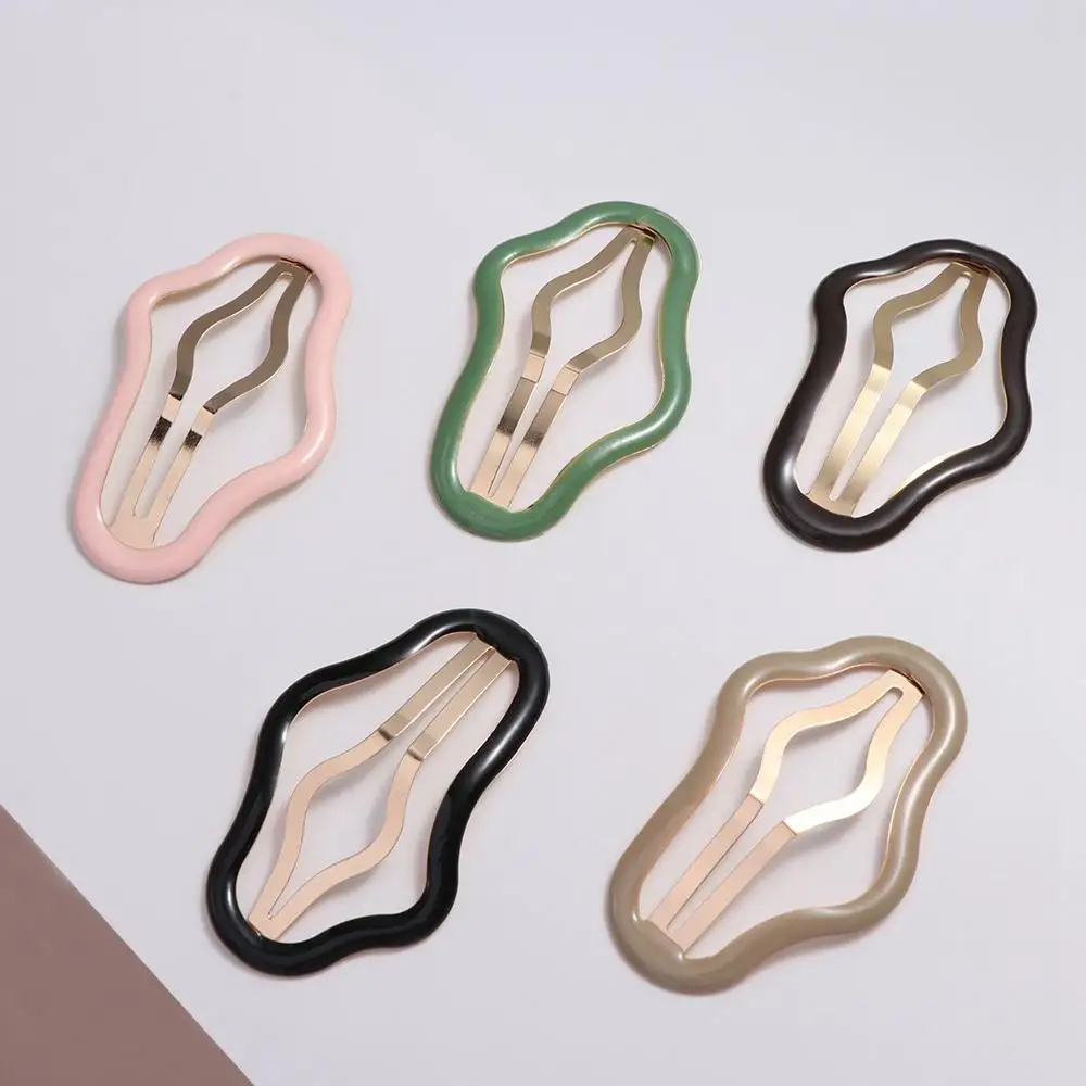 

Elegant Geometric Clouds Bb Clips Metal Y2k Cloud Hair Clip Korean Style Hairpins for Children Hollow Metal Hairpin Party