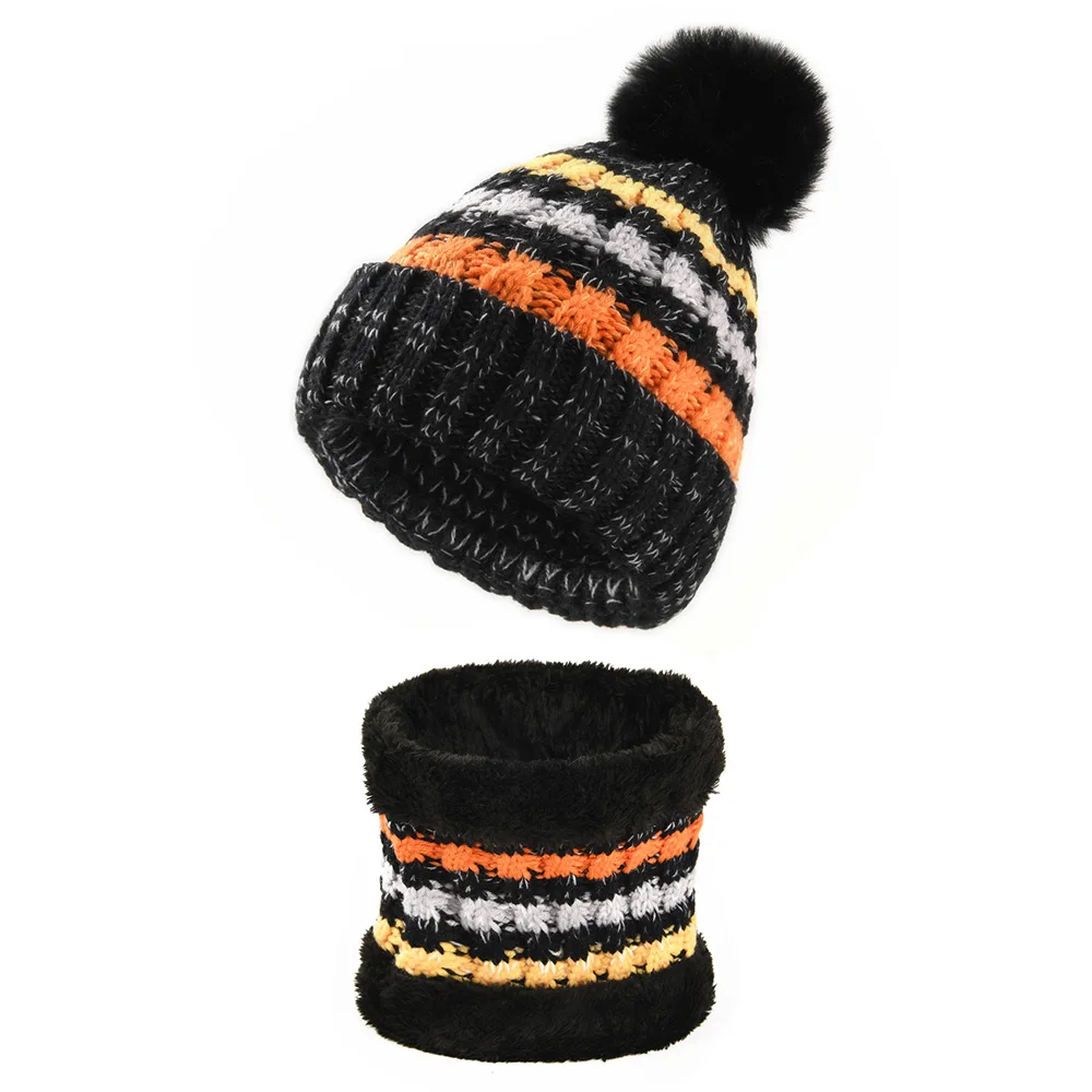 ชุดหมวกบีนนี่และผ้าพันคอไหมพรมลายทางสำหรับผู้หญิงและผู้ชาย 2 ชิ้น สำหรับฤดูหนาว บุขนแกะ อุ่นสบาย ใช้คลุมศีรษะและคอ เหมาะสำหรับเทศกาลคริสต์มาส