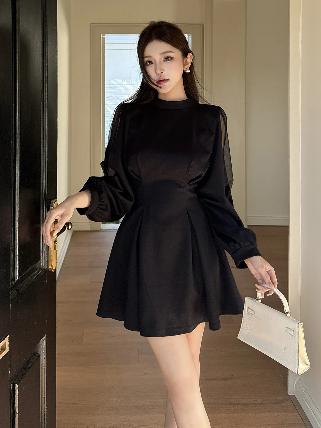 

Винтажное черное мини-платье с круглым вырезом и бандажным эффектом, женское весеннее платье с прозрачными плечами и длинными рукавами, короткое элегантное платье в стиле Хепберн, пышное платье принцессы