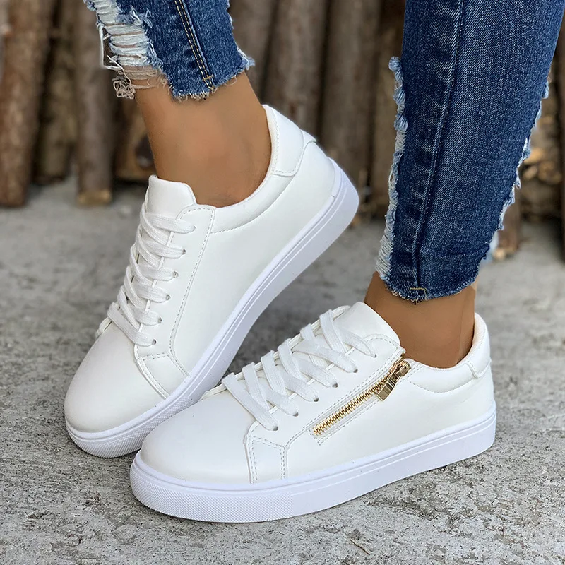 

New fashionable and versatile large-sized flat sports shoes, fashionable and versatile leather side zipper casual sports shoes