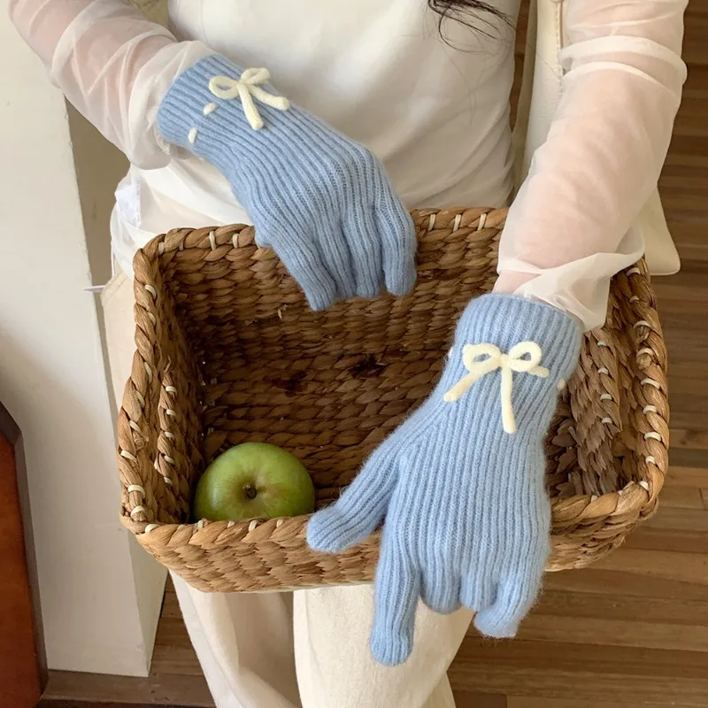 Sweet bow gloves for women fresh and beautiful including wool gloves fully wrapped with fingers, touch screen, and winter warmth