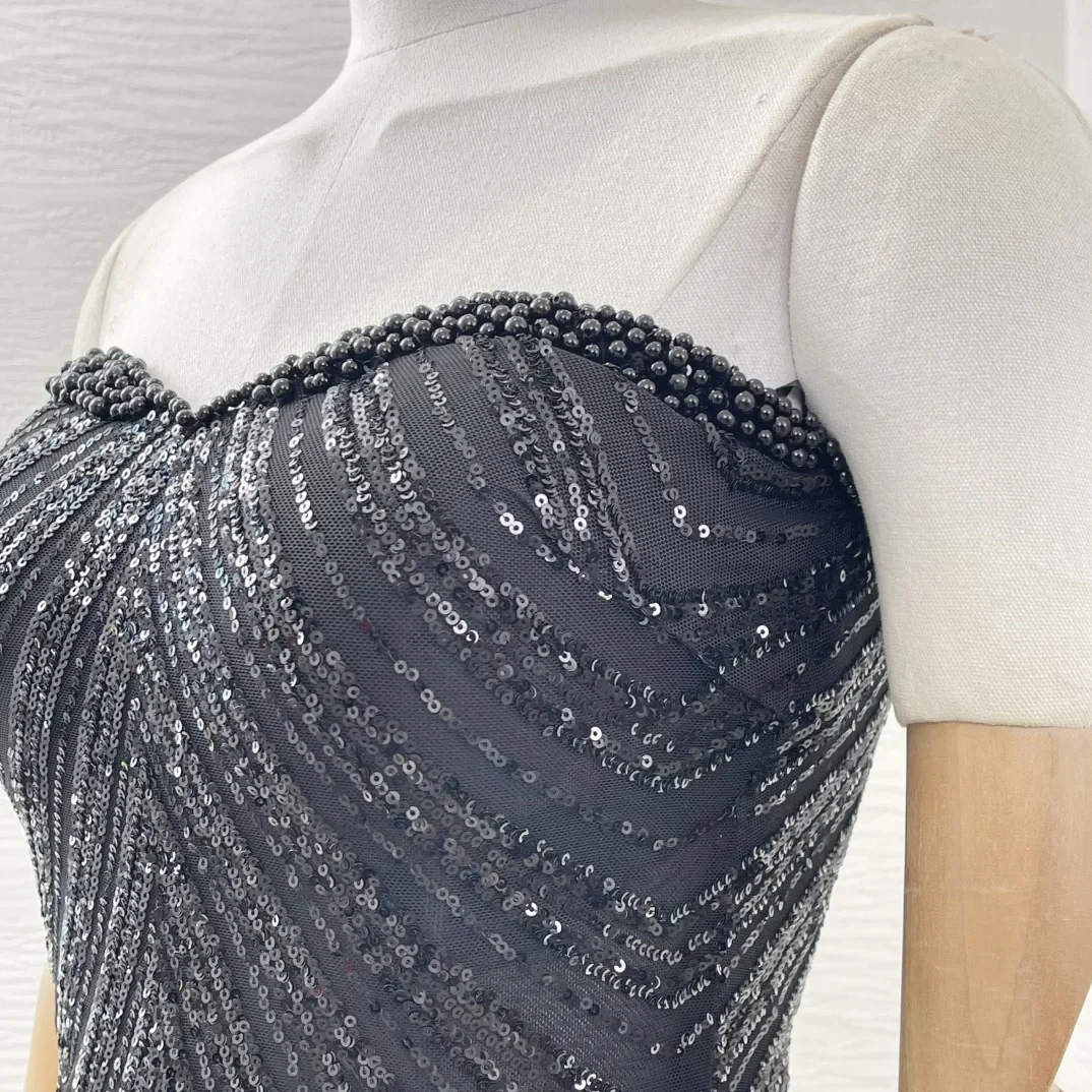 

2024 New Black Sequins Sleeveless Beading Feather Tube Mini Dress