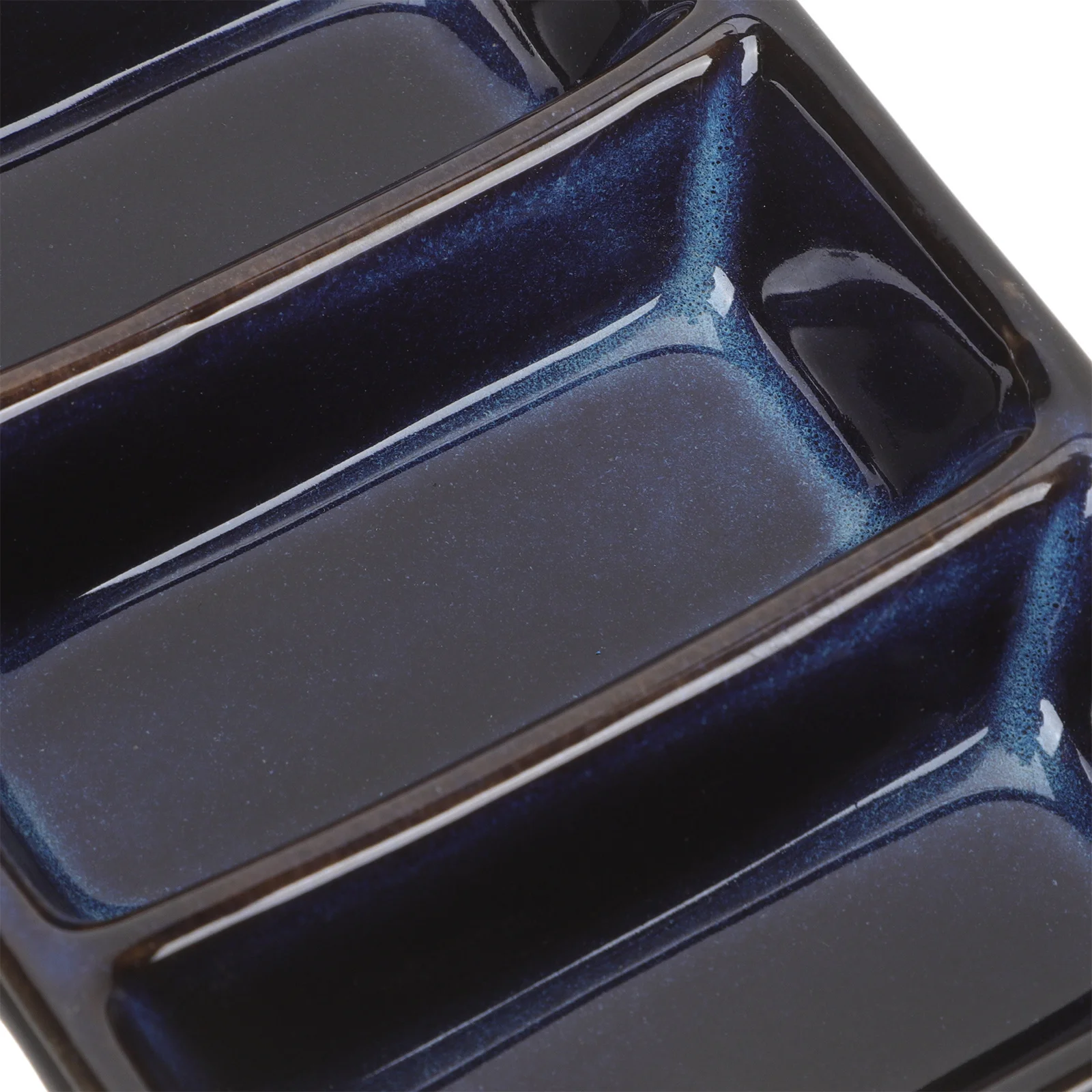

Porcelain Sauce Dish Triple Section Creative Divided Dipping Bowl for Restaurant Hotel Family Seasoning Condiment Small Ceramic