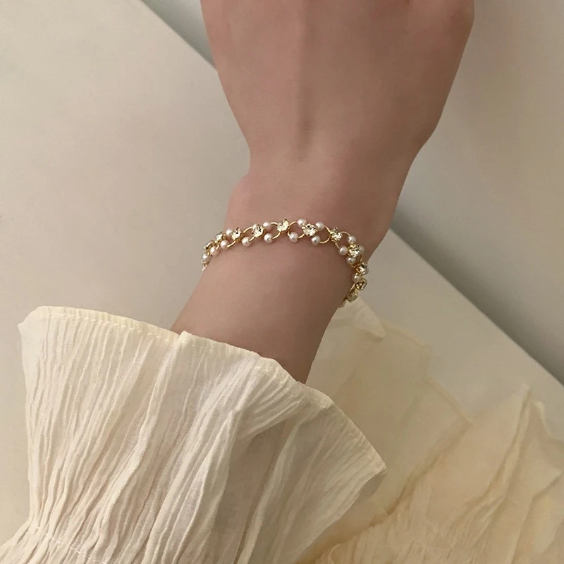 Korean Women's Elegant Rhinestone Bracelet New Fashion Exquisite Zircon Pearl Bracelet 2023 Fashion Leisure Party Jewelry Gifts