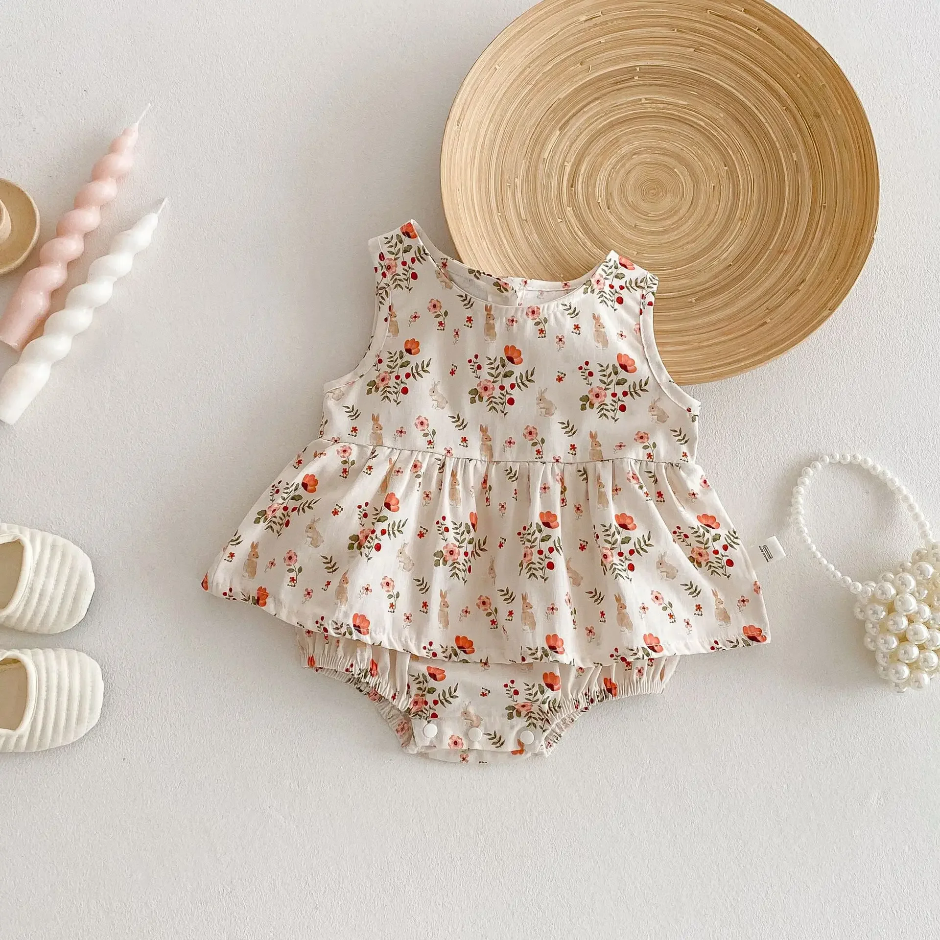 

Лето 2025 года, комбинезон для новорожденных, высокий хлопковый тонкий комбинезон с цветочным принтом кролика, корейский стиль, модная одежда для младенцев, детская одежда