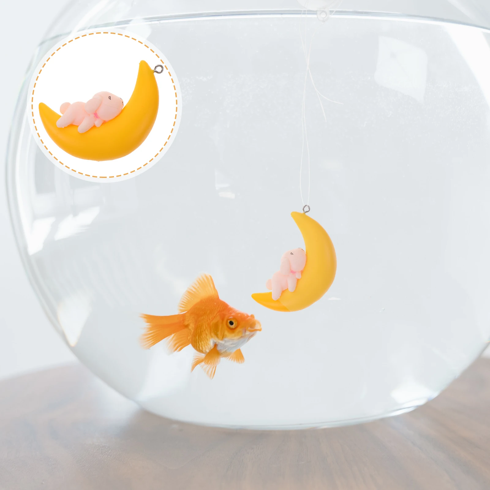

2pcs Moon Puppy Pendant Floating Fish Tank Decorations Aquarium Cartoon Simulation Landscape Craft Betta Fish Small Decoration