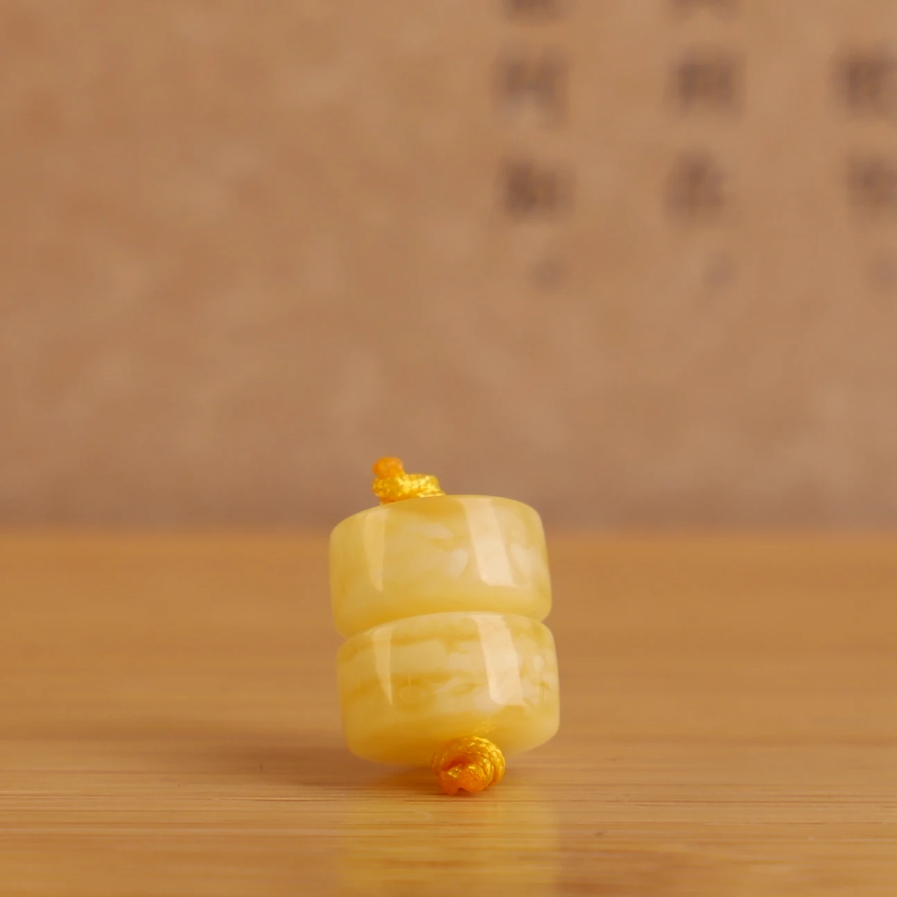 perles-intercalaires-et-tampons-en-materiau-naturel-russe-motif-nid-d'abeille-coupe-droite-motif-fleur-jaune-et-blanche-pour-accessoires-de-fabrication-de-bracelets-en-cire