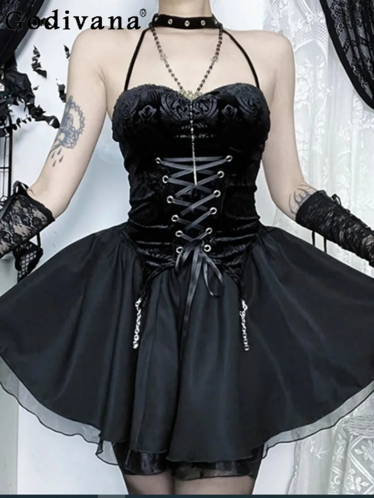 

Halloween Goth Dark Sexy Slash Neck Halter Neck Sleeveless Top Fashion Versatile Age Reduction Elastic Waist Black Skirt Sets