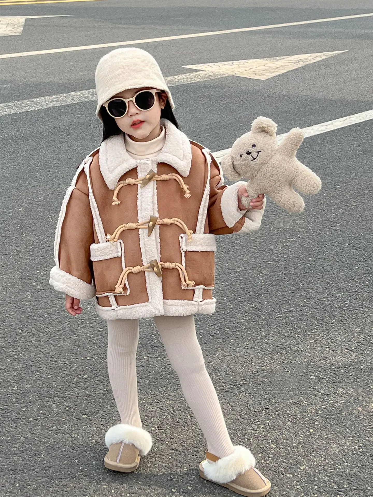 

Girls Coat Top Korean Style Childrens 2023 Winter New Wool Inner Horn Buckle Clothing Fashion Casual Simple Childrens Warm Coat