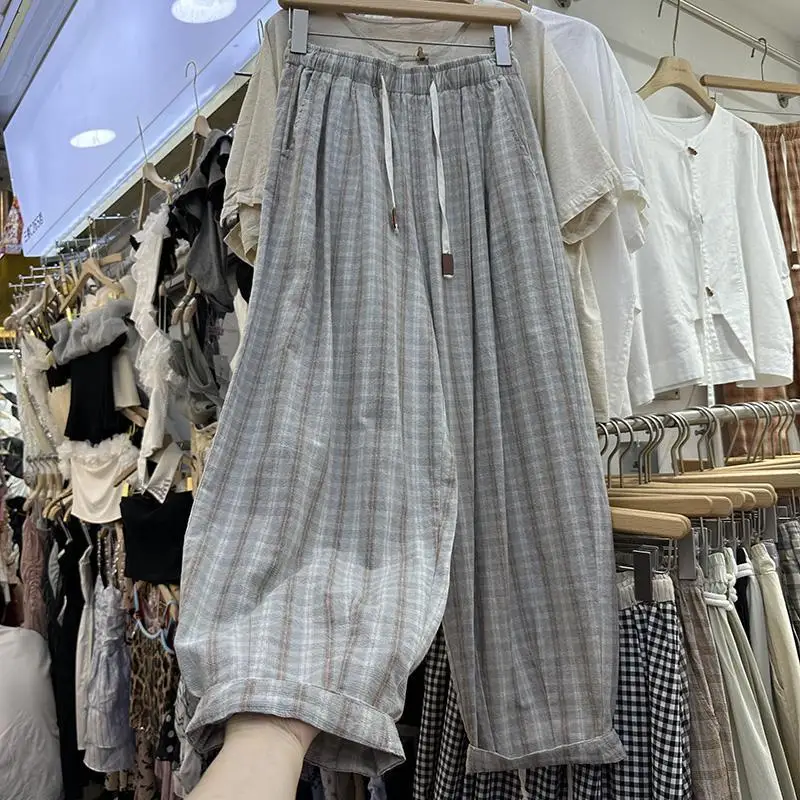 

Большие размеры 300, повседневные брюки в американском стиле в клетку в стиле ретро, мужские свободные летние брюки Harlan, новые универсальные дышащие прямые брюки...