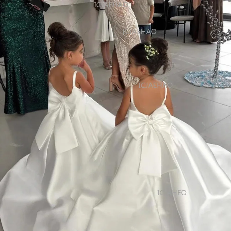 

2026 White Children Tutu Dress Girls Gown Stage Runway Flower Girl Wedding Sweep Train Princess Pageant Fashion Elegant Costume