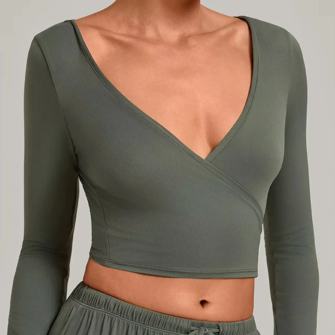 V Neck Yoga T-shirt Women Breathable Slim Fitness Shirts Quick Dry Training Sport T-shirt Top Female Workout Gym Long Sleeve Top