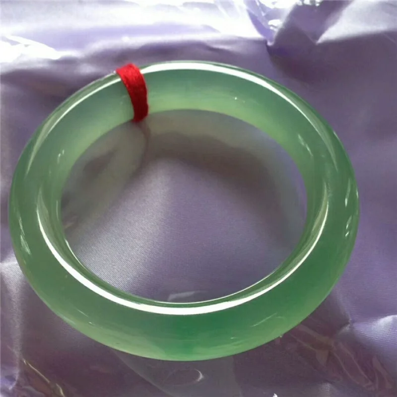 

Mine Timber round -like Clear Water Jade Ice Transparent Moisturizing Bracelet