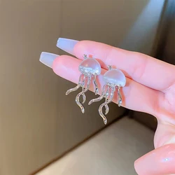 Transparent Crystal Deep Sea Jellyfish Stud Earrings for Women Silver Color Star Fashion Punk Wind Sweet Cool Girls Jewelry Gift