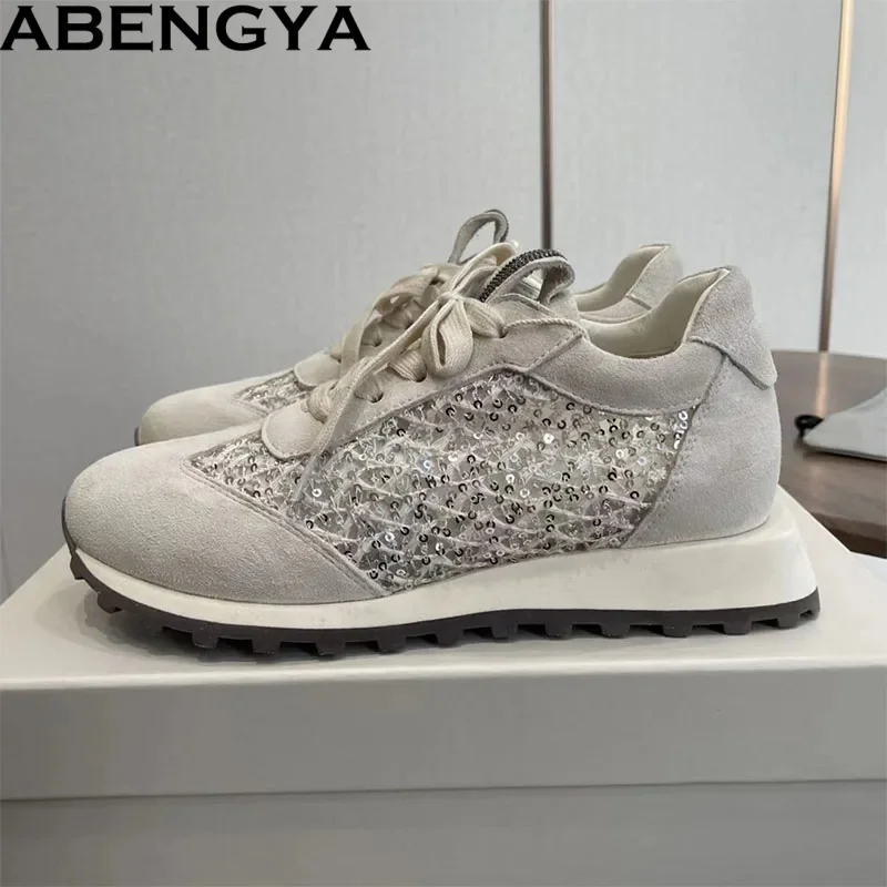 

Новые повседневные женские кроссовки на шнуровке с круглым носком, с пайетками, в стиле пэчворк, на плоской подошве, дышащие, удобные