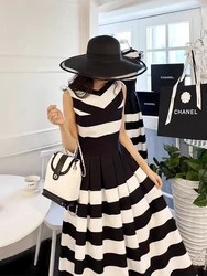 Summer Chic Hepburn Style Color Block V-Neck Sleeveless Slim Fit A-Line Vest Dress Women's Fashion High Waist Maxi Skirt