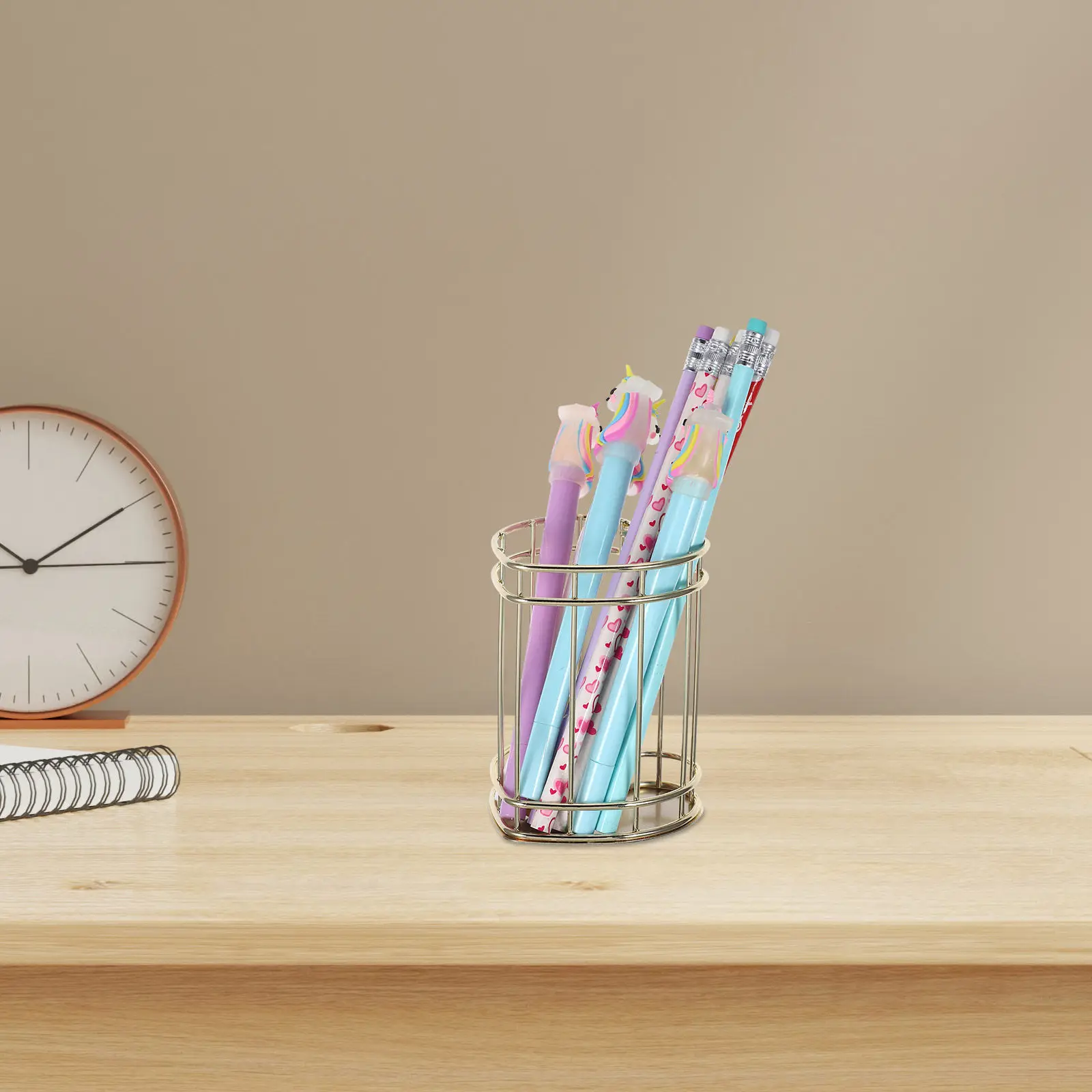 

Heart Shape Pen Holder Desktop Metal Pencil Container Hollow Creative Brush Pot Nordic Style Stationery Organizer Office