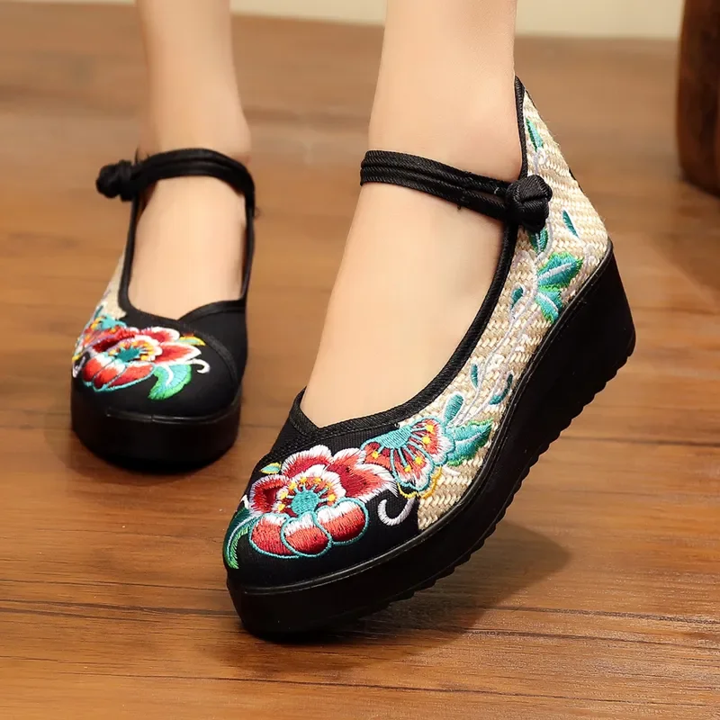 Women Fashion Round Toe Height Increased Chinese Embroidery Anti Skid Shoes Lady Casual Sweet Cute Retro Dance Shoes Zapato A233