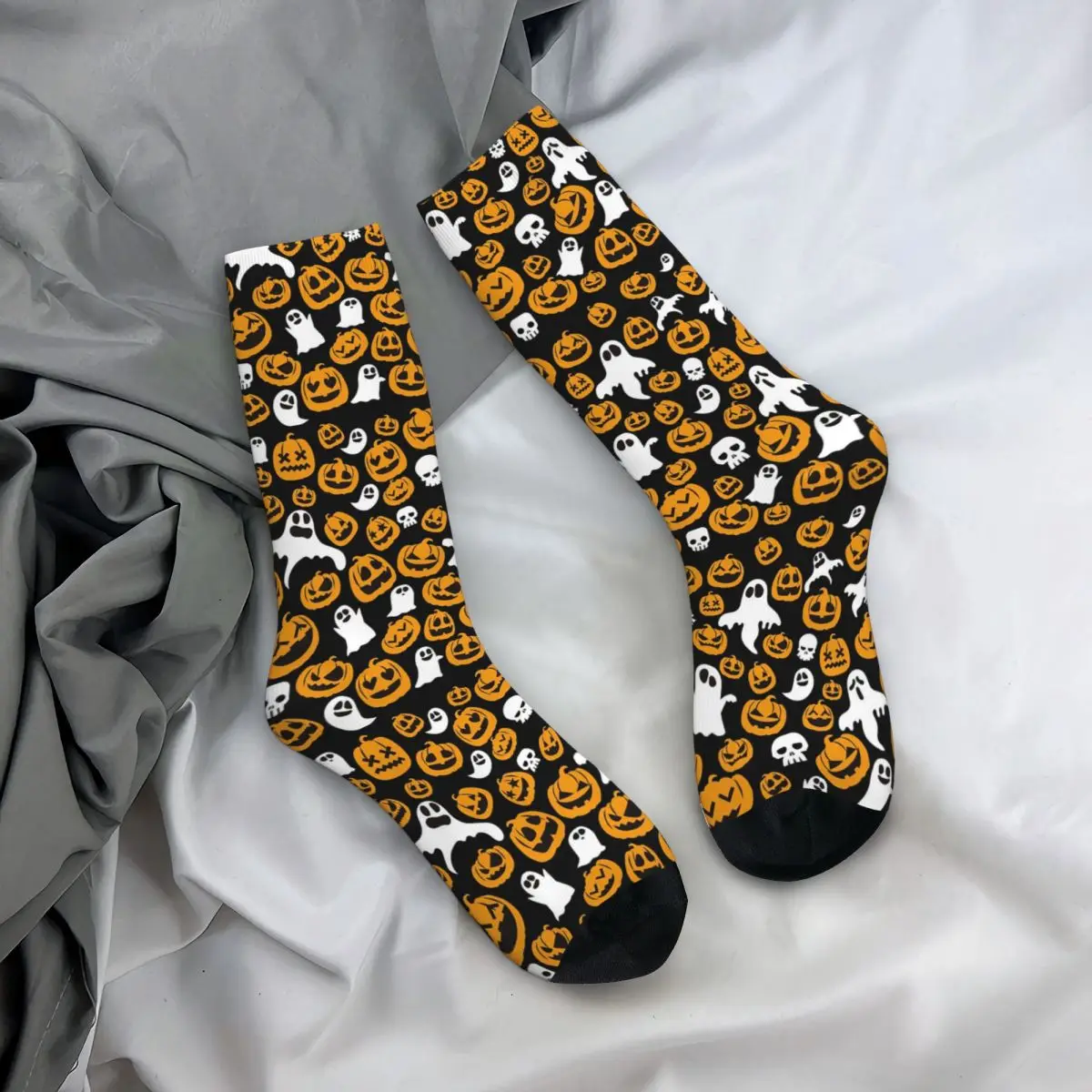 

All Seasons Crew Stockings Halloween Pumpkin And Funny Ghost Cartoon Socks Casual Long Socks for Men Women Valentine's Day Gifts