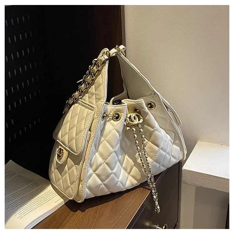

2025 Trendy Quilted Shoulder Bag, Women's Drawstring Bucket Bag, Bohemian Underarm Purse with Detachable Chain