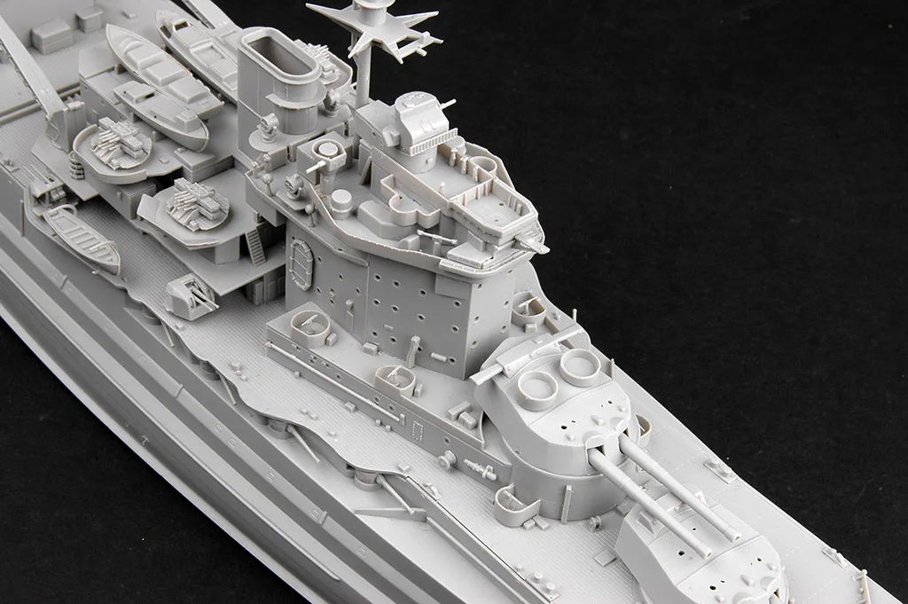 Trumpeter 05325 1/350 Scale HMS Battleship Warspite 1942 Military Ship Assembly Plastic Toy Craft Hobby Model Building Kit