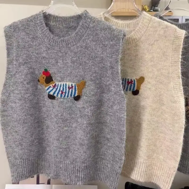 Korean Cartoon Embroidery Knitted Vest Women O Neck Sleeveless Pullover 2025 Autumn Winter Sweet Overlap Waistcoat Sweater Tops