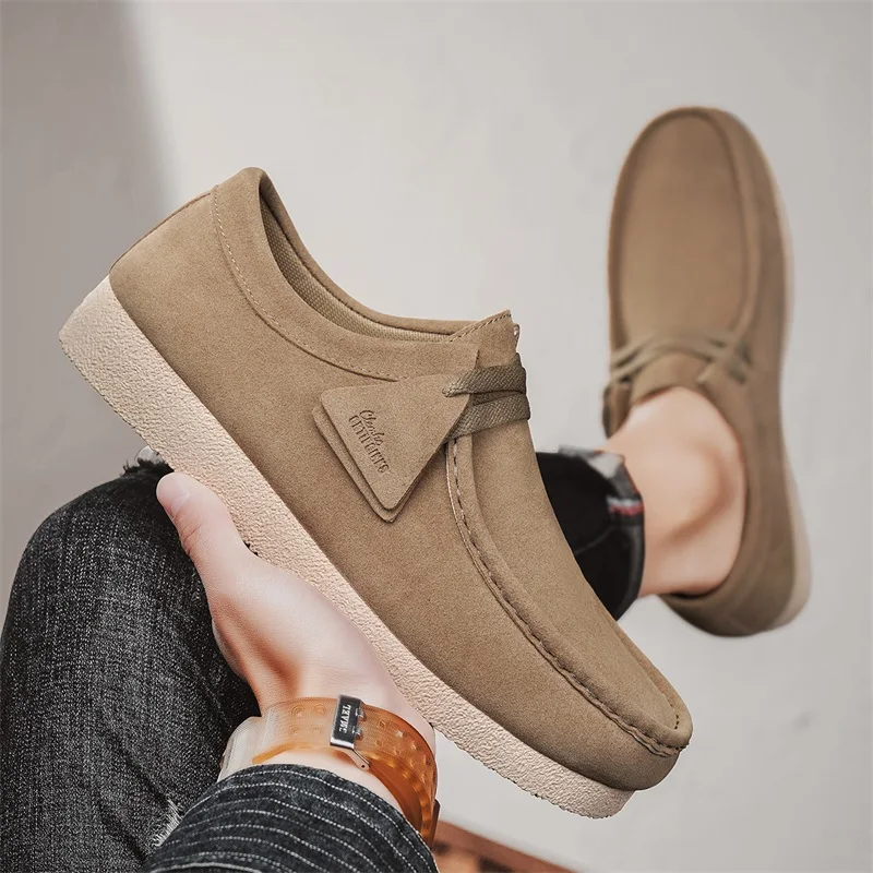 Leichte Freizeitschuhe für Herren. Ein Paar Herren-Freizeit-Laufschuhe für den Frühling/Sommer im Freien. Größen 39 bis 47 – Detail 13