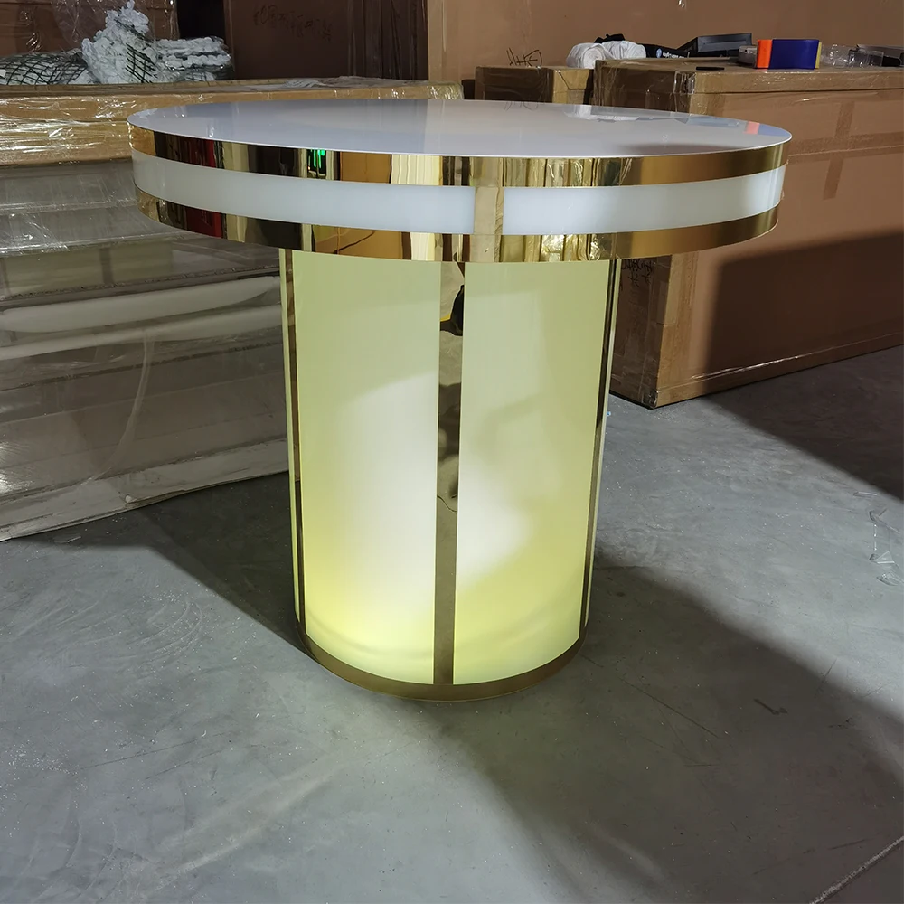 High Quality Gold Stainless Steel Table Glass Top Furniture Wedding Table for Sale