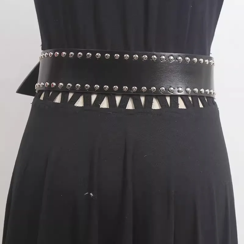 ผู้หญิงรันเวย์แฟชั่นของแท้หนัง Rivet Punk Cummerbunds หญิงชุดรัดตัวเข็มขัดตกแต่งเข็มขัดกว้าง R2671