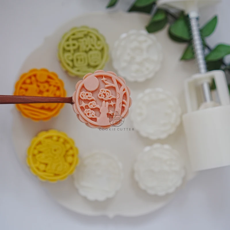 4Pcs/Set 50g Mid-Autumn Festival Mooncake Mould Bunny Moon Pattern Chinese Pastry Mould 3D Hand Pressure Baking Accessories