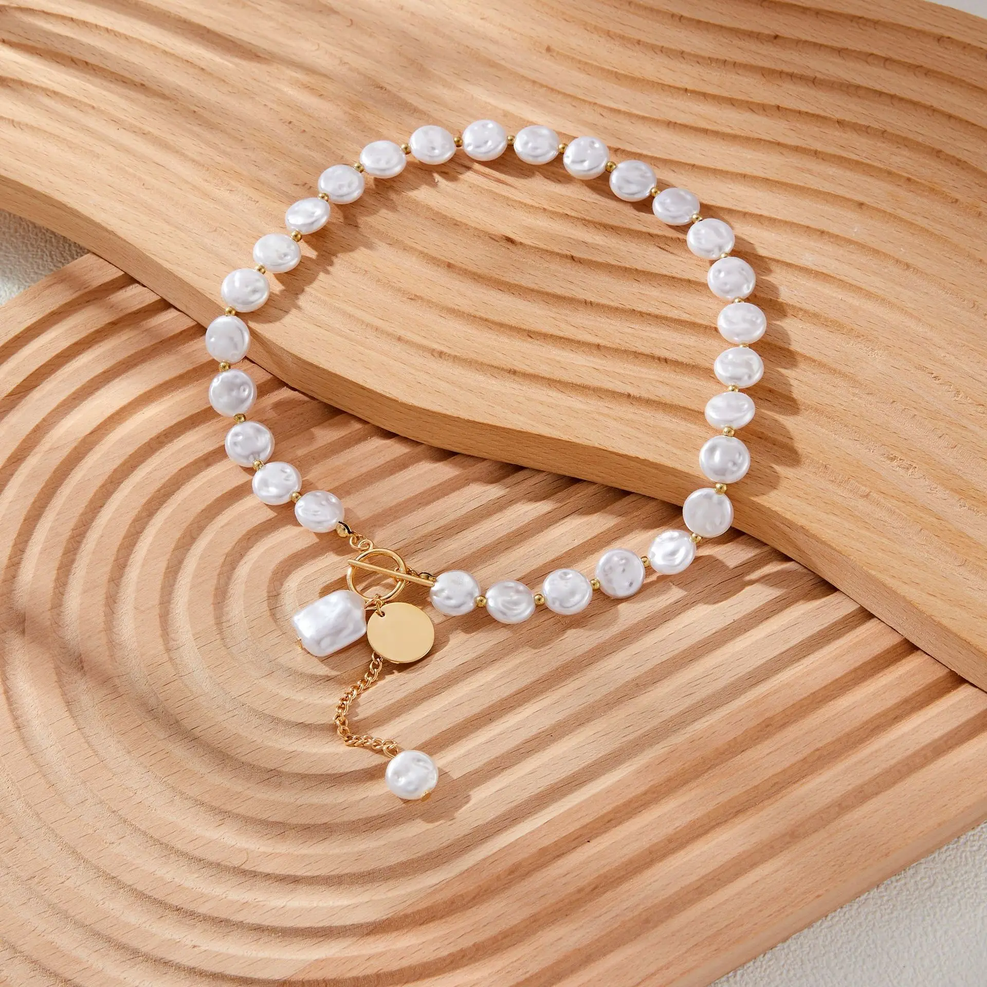 New Simple Metal Imitation Pearl Beaded Pendant Necklace Moon Metal Link Splicing Choker for Women Ladies Jewelry Wedding Gifts