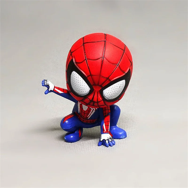 Marvel Avengers Spider Man Cute Action Figure Postura Collezione di decorazioni anime Figurine Modello giocattolo Ornamenti Regalo per bambini