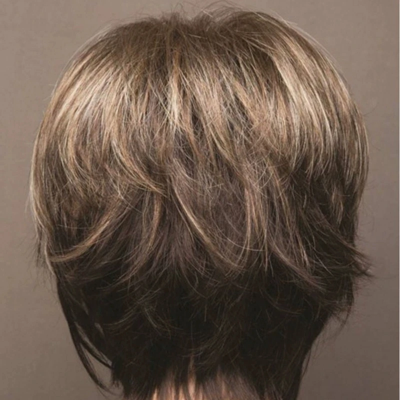 女性のためのフリンジ付き合成レイヤードウィッグ、ショートダークブラウン、ミックスブロンド強調、ピクシーカット、自然な髪の交換