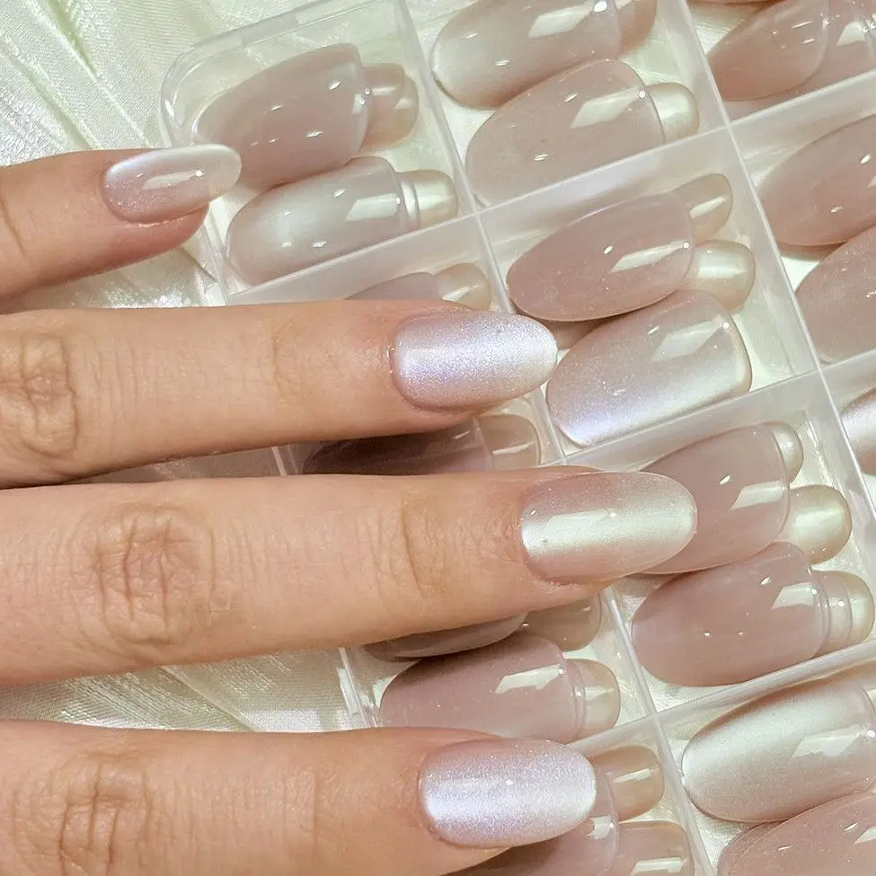 120Pcs Nail Art Nail Tips for Woman Cute Cat Eye Short Oval Fully Covered Press on Nails Y2K Fake Nail Detachable Wearable