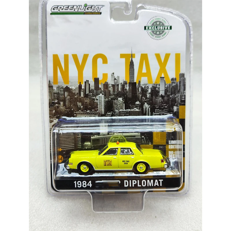 Greenlight 1/64 Proportion Club Van Corvette C8 Dodge Taxi Veicolo di salvataggio Serie Pressofuso Modello in lega Auto Bambino Regalo di Natale