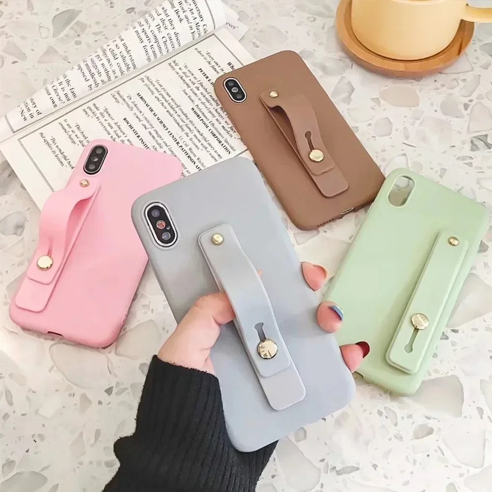 

Wrist Band Hand Band Finger Grip Mobile Phone Holder Stand Push Pull Universal Plain Color Phone Socket Holder for iPhone Xiaomi