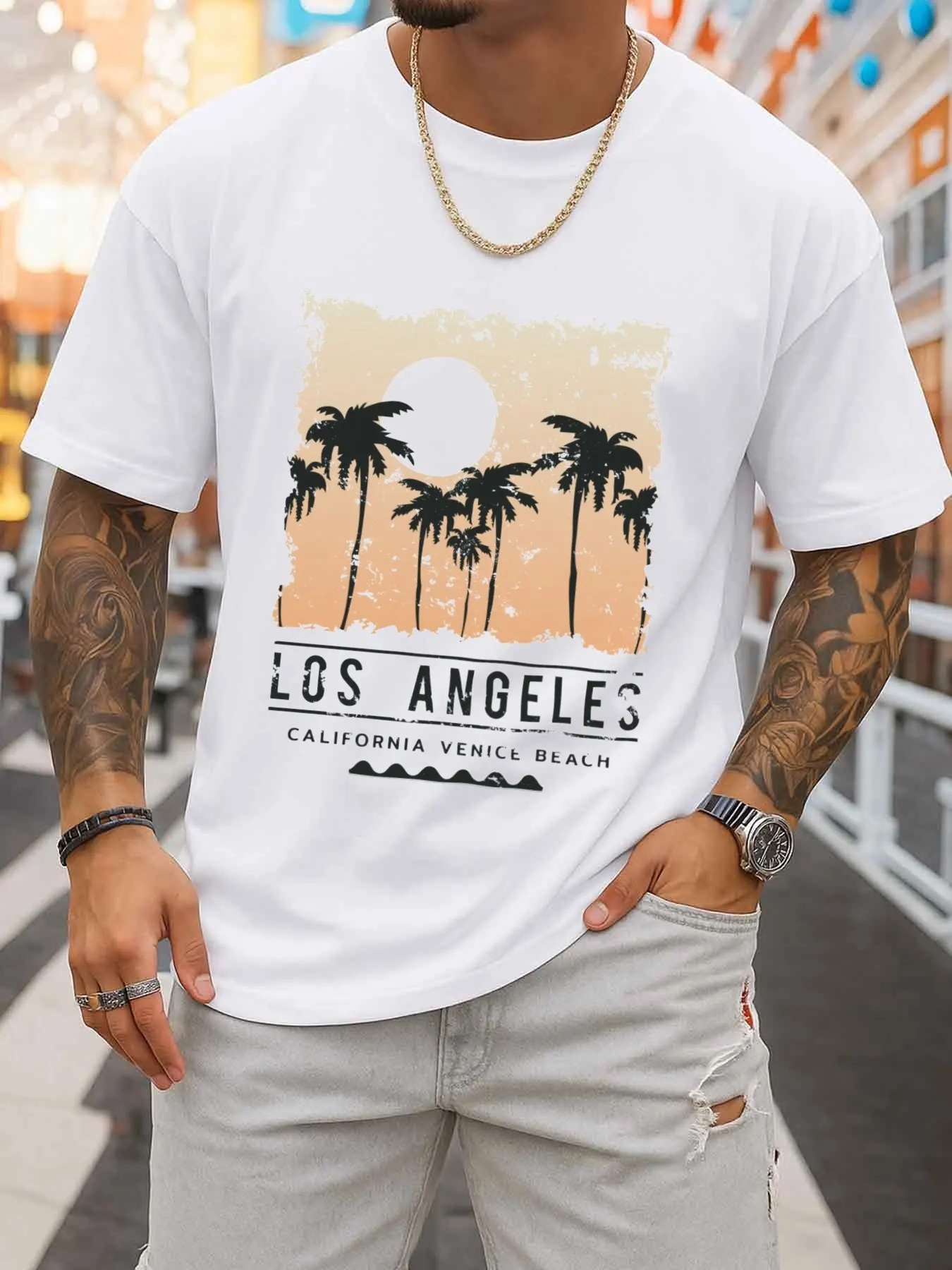 Los Angeles Palm Tree Men's T-Shirt, White Crew Neck T-Shirt, Vintage Style, Comfortable Fit, Perfect for Office, Dating, and Outings, Suitable for Casual Wear in All Seasons