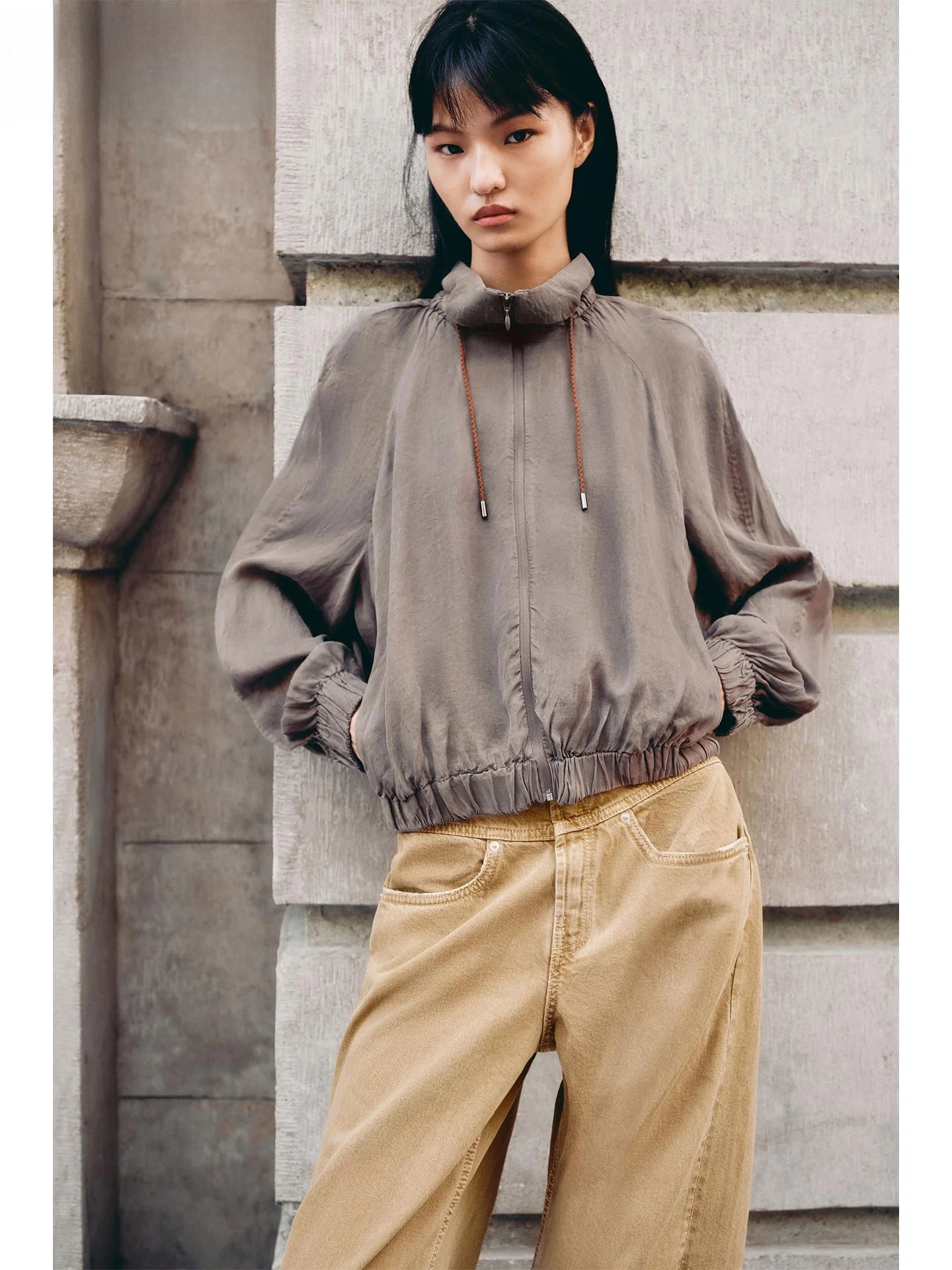 

ZAPRHA Faionable Pilot Jaet Autumn 2025 Stand Collar Pleated Drapey Women's ort Outerwear Casual Sle All Season