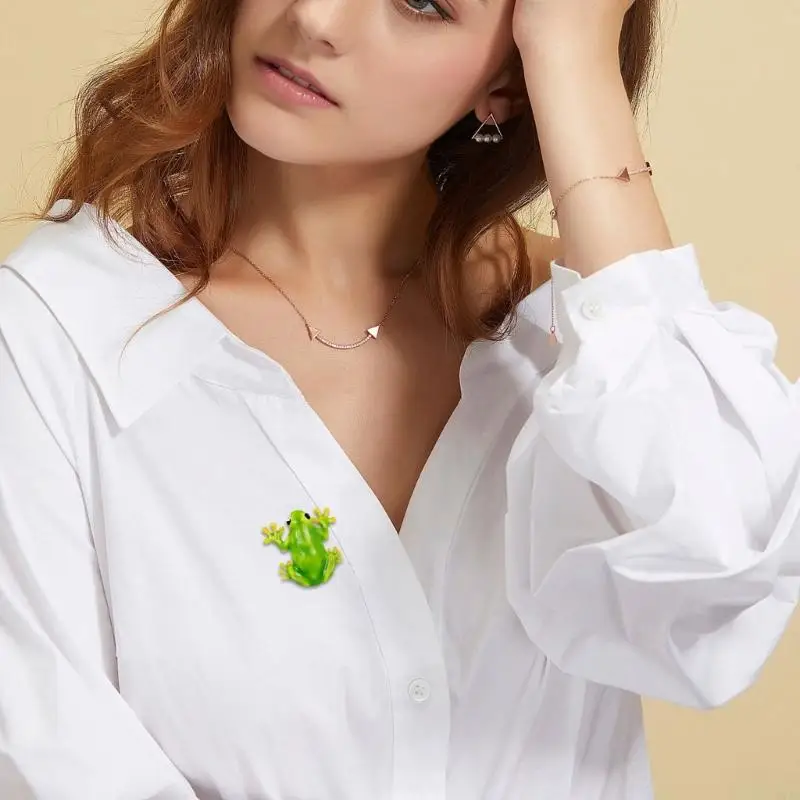  Metal Tone Animal Brooch Pin for Lapels, Cardigans and Bag Detail