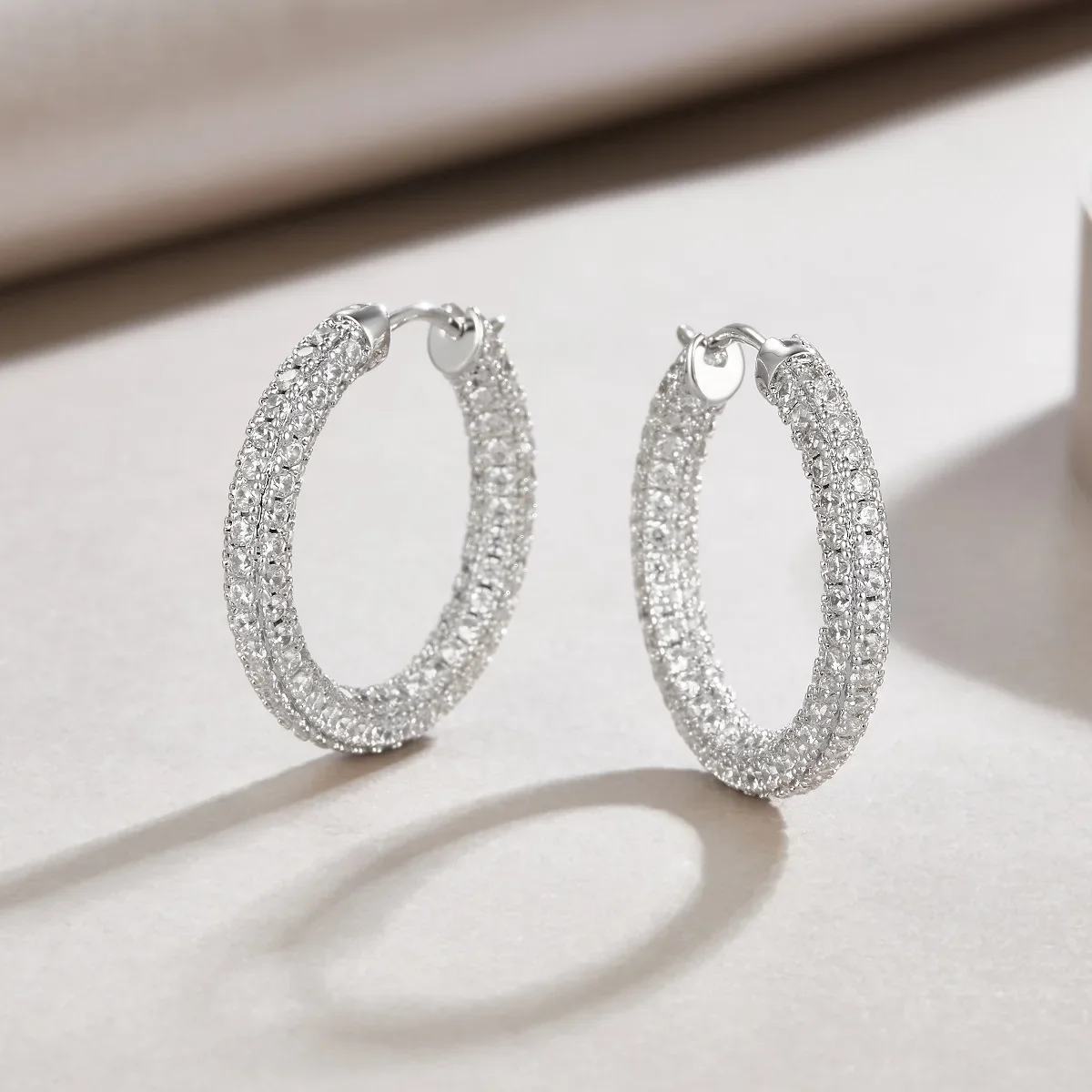 1.5mm 5.2cttw D Color Full Moissanite Hoop Earrings For Women S925 Silver Three-sided Diamond Setting Hoops Luxury Jewelry