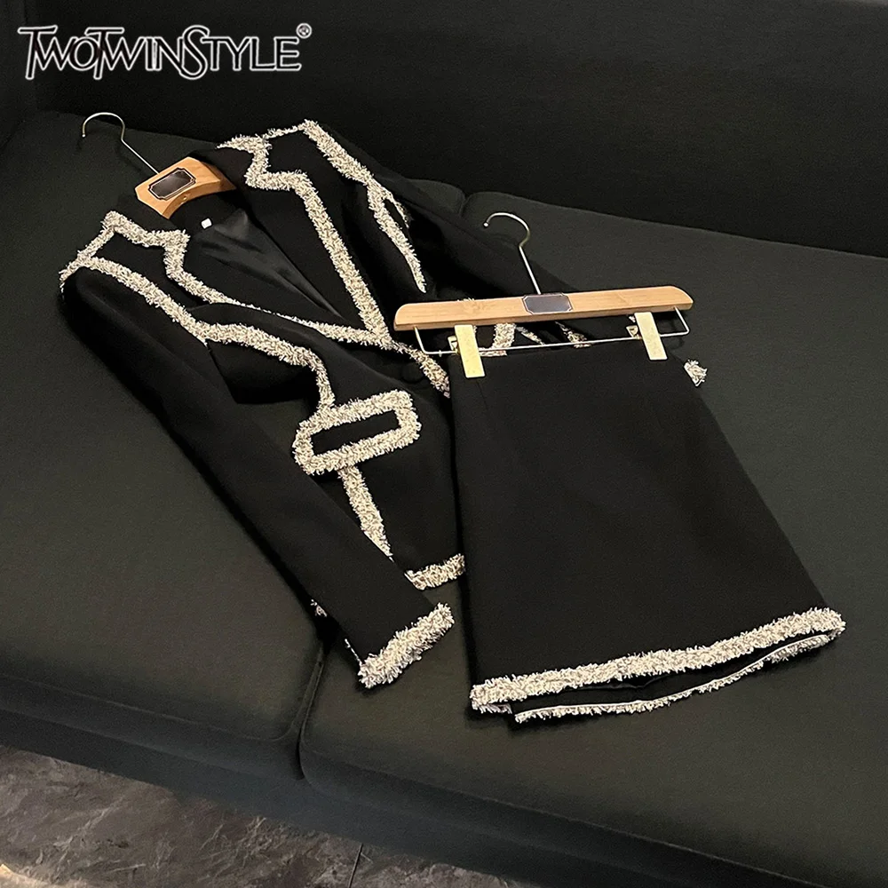 

TWOTWINSTYLE Элегантные комплекты из двух предметов хитового цвета для женщин, топ с длинными рукавами и лацканами, юбка с высокой талией, шикарный комплект, женская мода KSE545939
