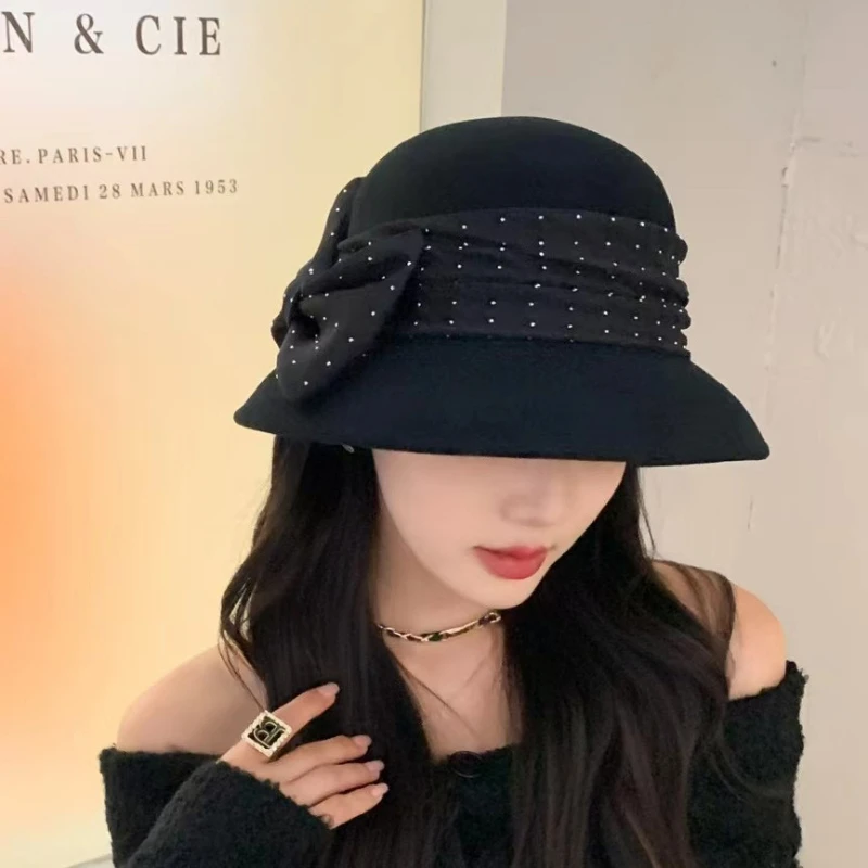 Hepburn style elegant wool felt hat women\'s winter fashion rhinestone lace bow fisherman hat Outdoor warm lampshade hat