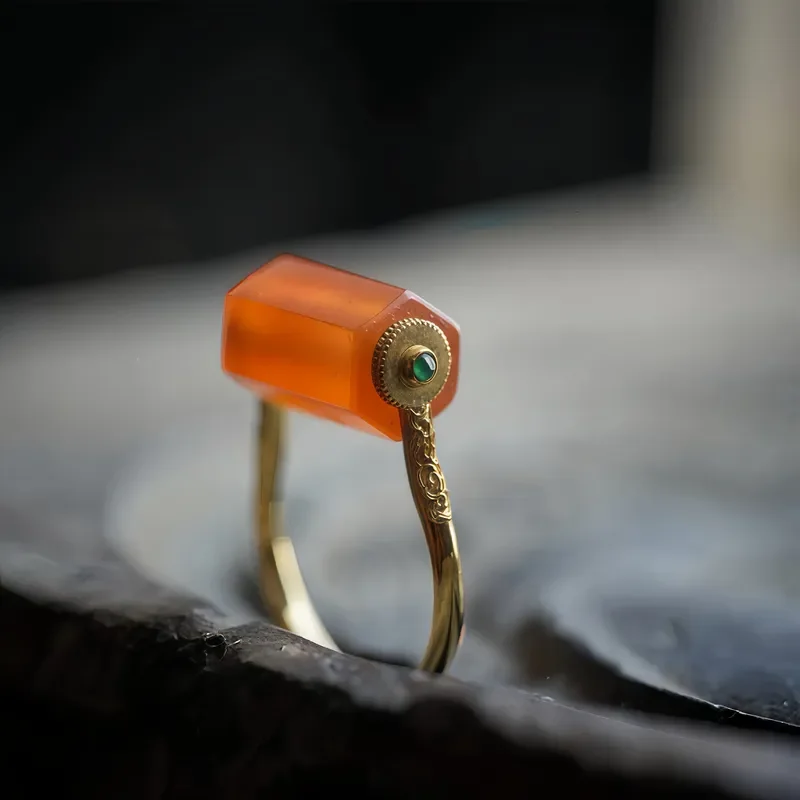 For New Chinese Style Warm Orange Imitation Southern Red Geometric Sugar Cube Ring Women Light Luxury High End Versatile