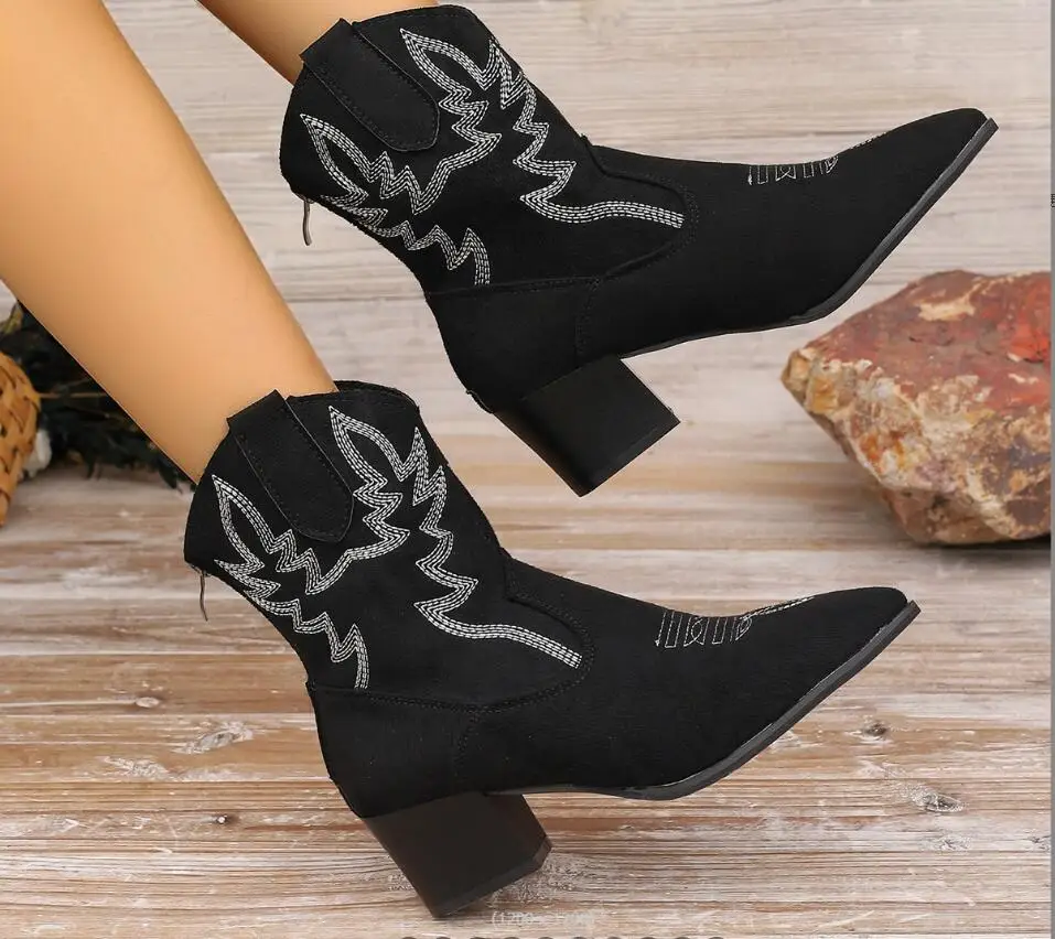 Bota de tornozelo de comprimento médio bordada para mulheres, sapato de dedo apontado para senhoras, salto quadrado, elegante e casual, outono e inverno, nova