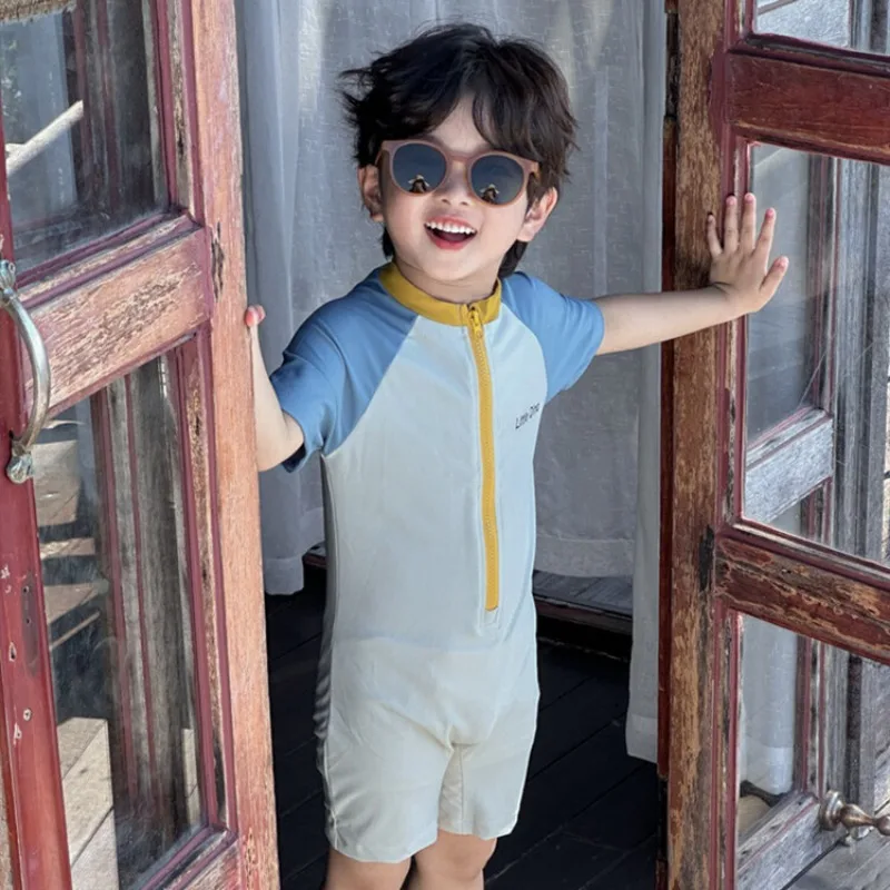 Bañador de una pieza para niños, traje de baño de manga corta con cremallera a prueba de sol, traje de surf de dinosaurio de dibujos animados, traje de baño para niños pequeños