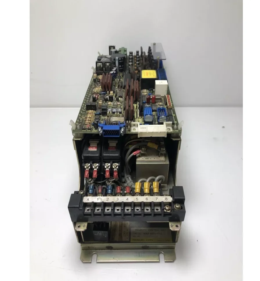 تم اختبار وحدة التحكم في نظام Fanuc CNC A06B-6050-H103 بشكل جيد A06B6050H103