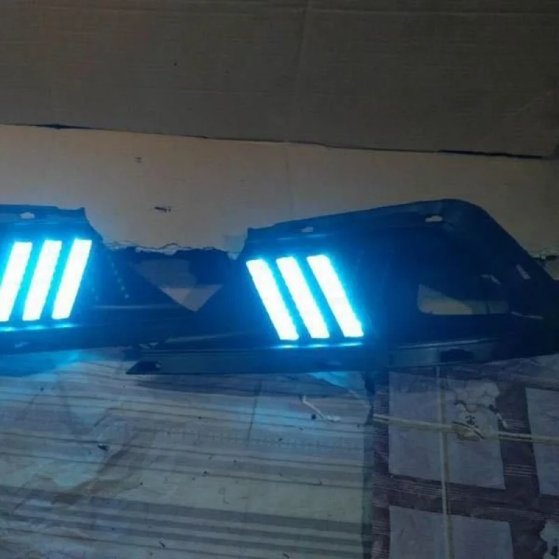 

SAAR Suitable for 16-18 Toyota Corolla Dual Engine Front Fog Light Cover Modified LED Daytime Running Light Turn Signal Fog Ligh