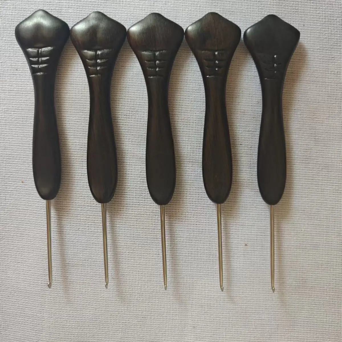 

Black Sandalwood Handle Crochet Hook Stainless Steel Crochet Head Knitting Sweater Needles DIY Sewing Tool