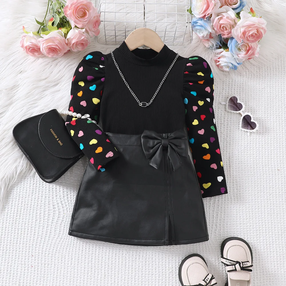 

2024 Clothing Set Girls Long Puff Sleeve Print Heart Black T-shirt Bow Leather Skirts 2 Pcs Sets Casual Girls Clothes Set 2-7T