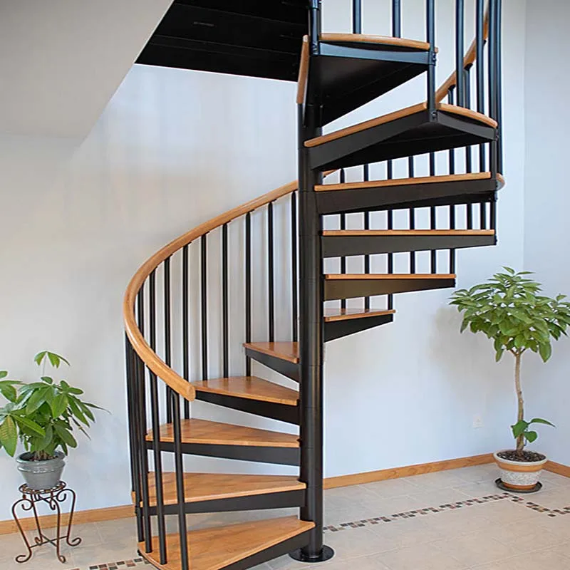 Personalizzazione Scala a spirale con gradino in vetro commerciale per villa facile da installare Scale elicoidali per interni residenziali con battistrada in legno per esterni